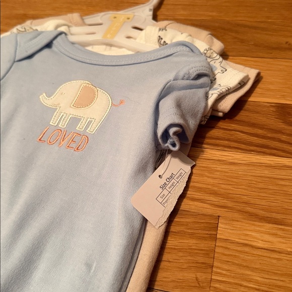 Little and loved giraffe‎ and elephant Baby Onesie Set size 3-6months - Picture 3 of 4